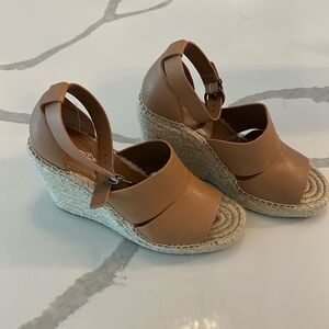 Treasure and Bond Sanibel Wedge